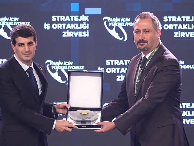 Roketsan’dan, Savronik’e Stratejik Partner Ödülü